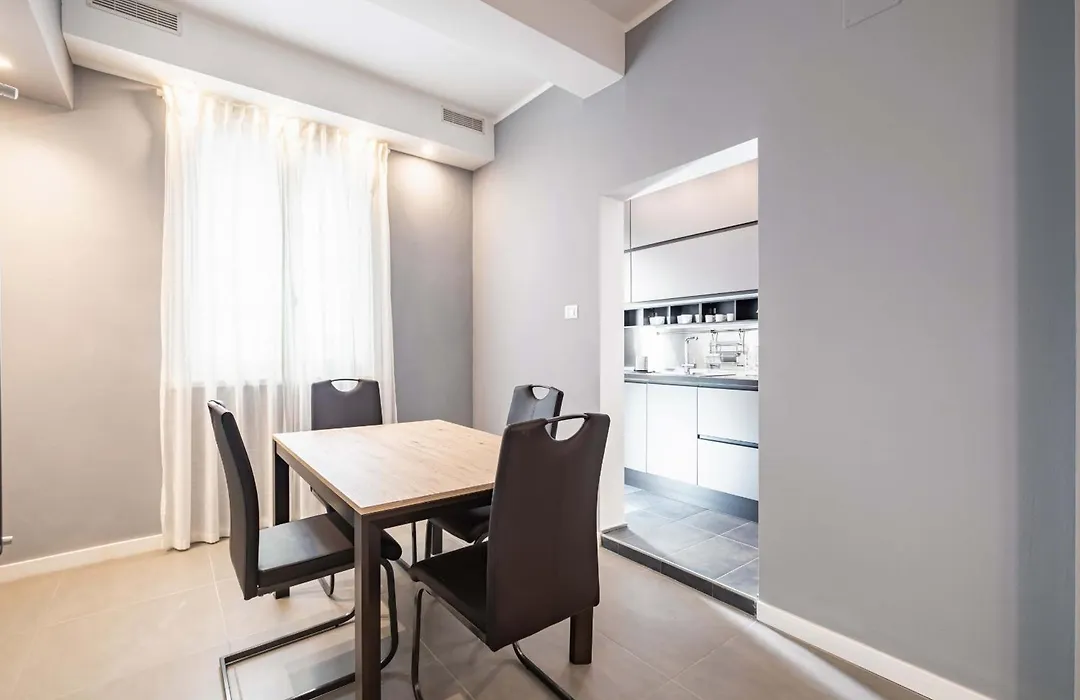 Modern Apartment - Pet Friendly - Basilica San Paolo-Colosseo-1