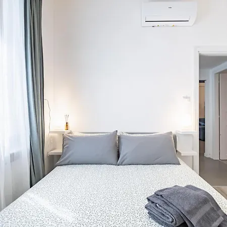 Modern Apartment - Pet Friendly - Basilica San Paolo-Colosseo-2
